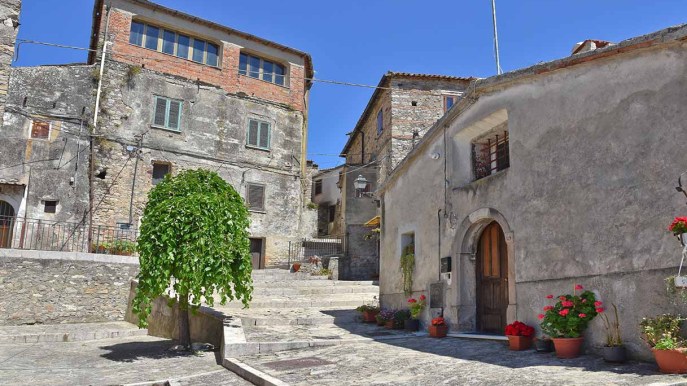 Zungoli, il borgo feudale in Campania