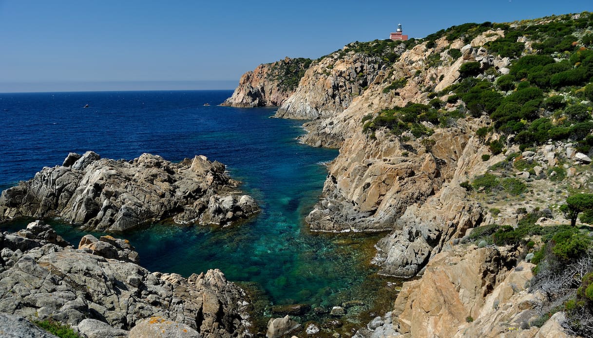 Dormire nei fari in Sardegna, una vacanza indimenticabile