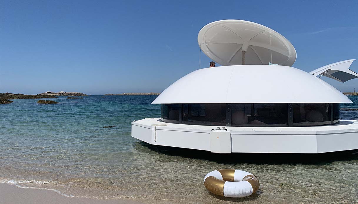 Luxury Eco-Hotel Suite