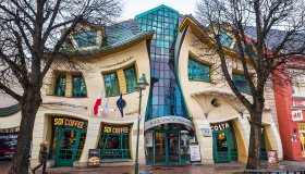 Sembra un’illusione ottica. Eppure questa casa esiste davvero