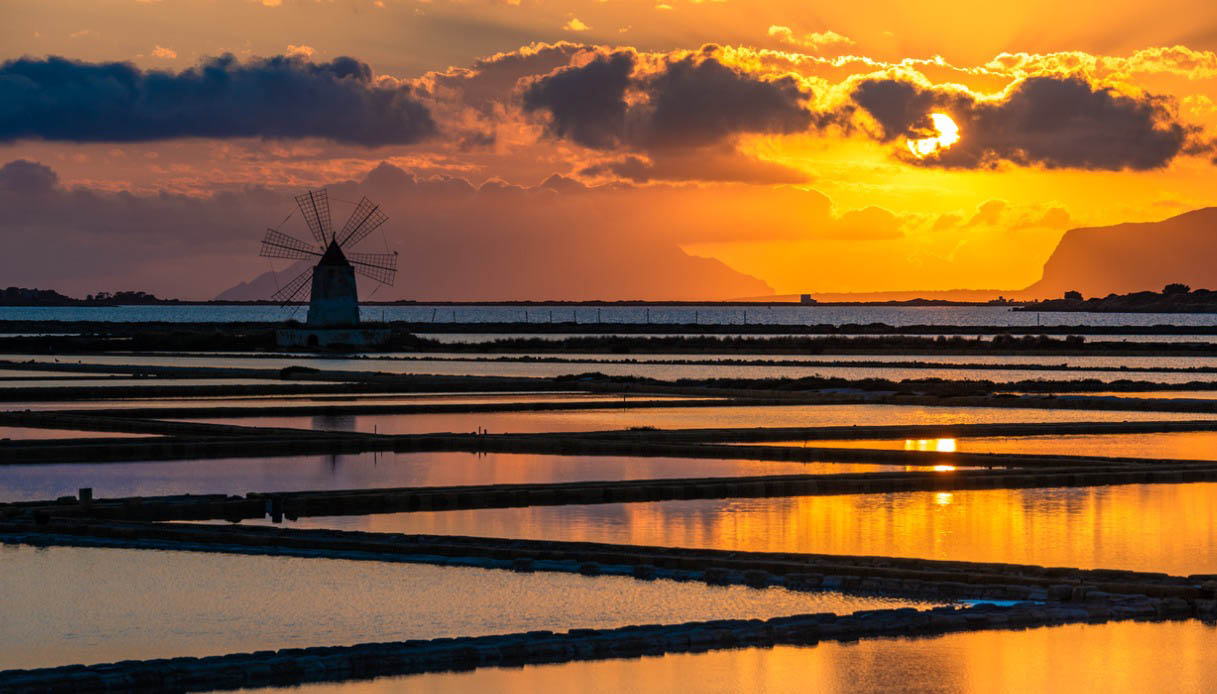 Saline di Marsala al tramonto: lo spettacolo più bello