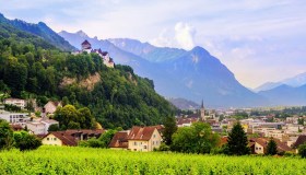 Vaduz, ecco dove si trovano il tesoro dei principi e le pietre lunari