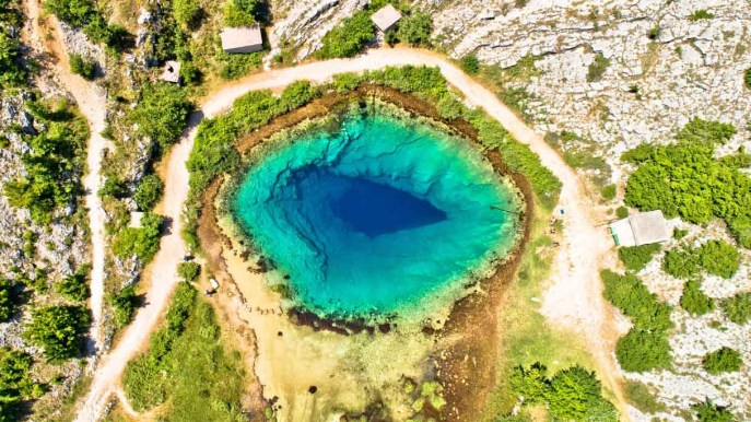 L’occhio della terra è un viaggio da brividi nelle viscere del mondo
