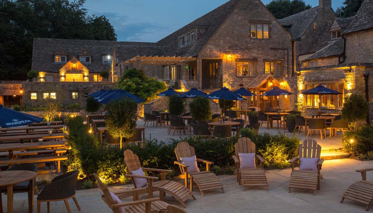 Frogmill Cheltenham Pub-Exterior