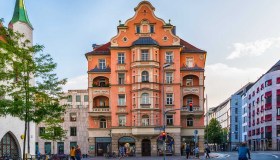 Surreali e fiabeschi, i luoghi di Wes Anderson