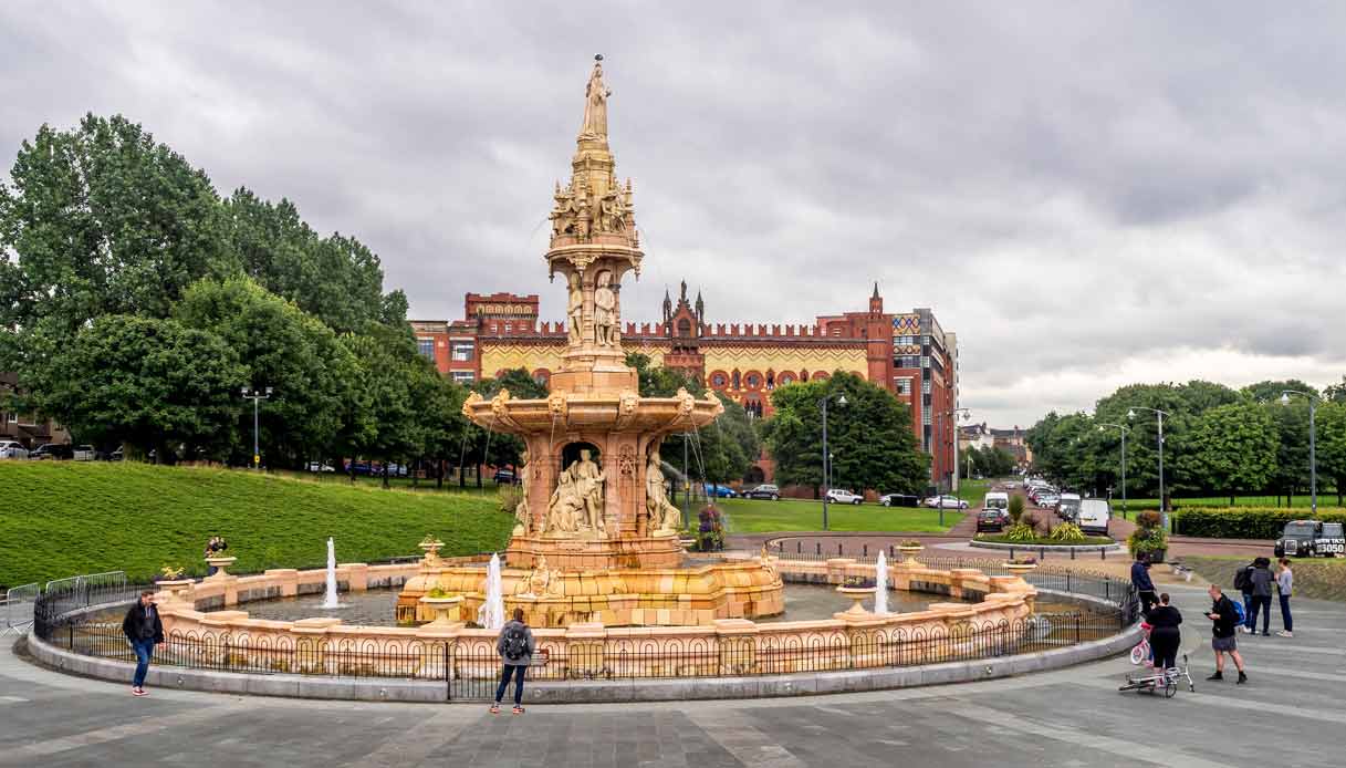glasgow-Doulton-Fountain