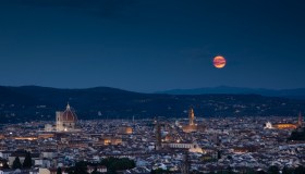 Abbiamo da anni una seconda Luna. L’avete mai vista?