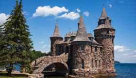 Le attrazioni turistiche ancora incompiute in giro per il mondo