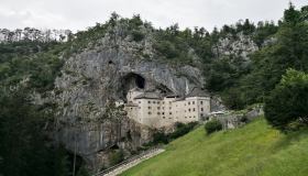 Il castello rupestre più grande al mondo, una fiaba