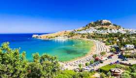 Anche la Grecia elimina il tampone all’ingresso: le regole