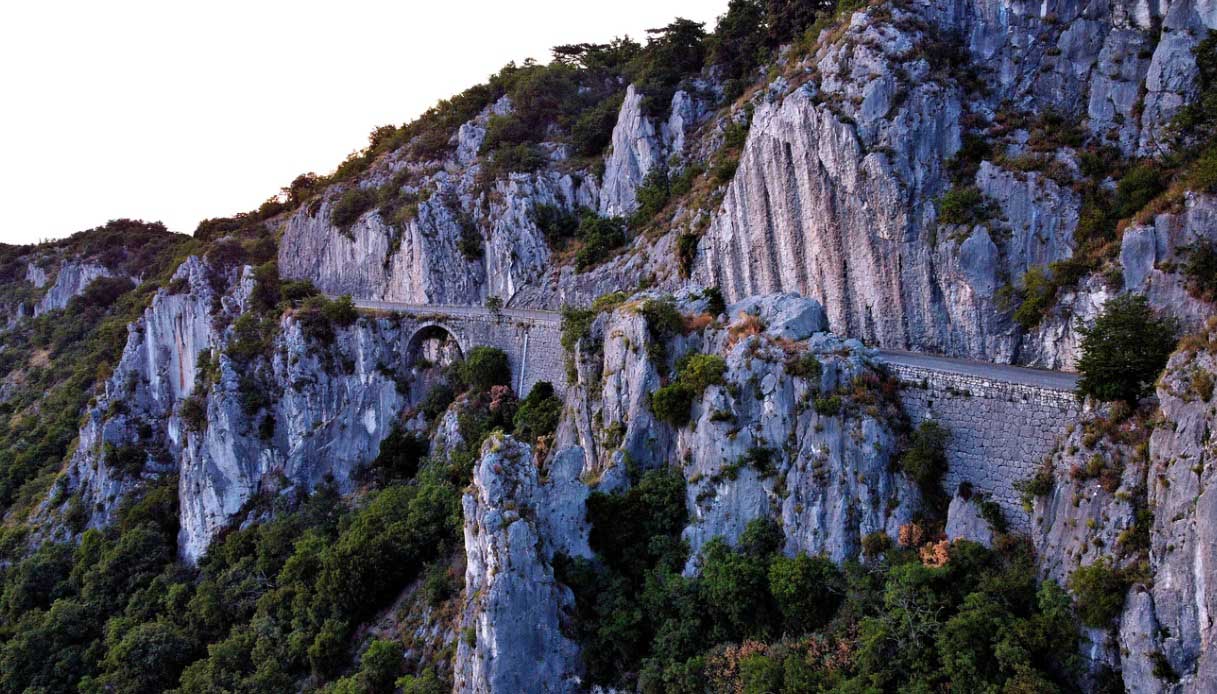 Tra cielo e mare: il trekking urbano di Trieste
