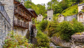 Il villaggio Svizzero che profuma di fiori e farina