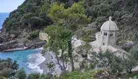 Chiese che si affacciano sul mare: le più belle d’Italia