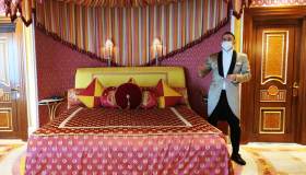 Siamo entrati nell’hotel più lussuoso del mondo