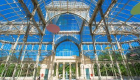 In Europa esiste un palazzo di cristallo che sembra uscito da una fiaba