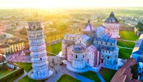I segreti e le leggende nascoste tra gli edifici di piazza dei Miracoli