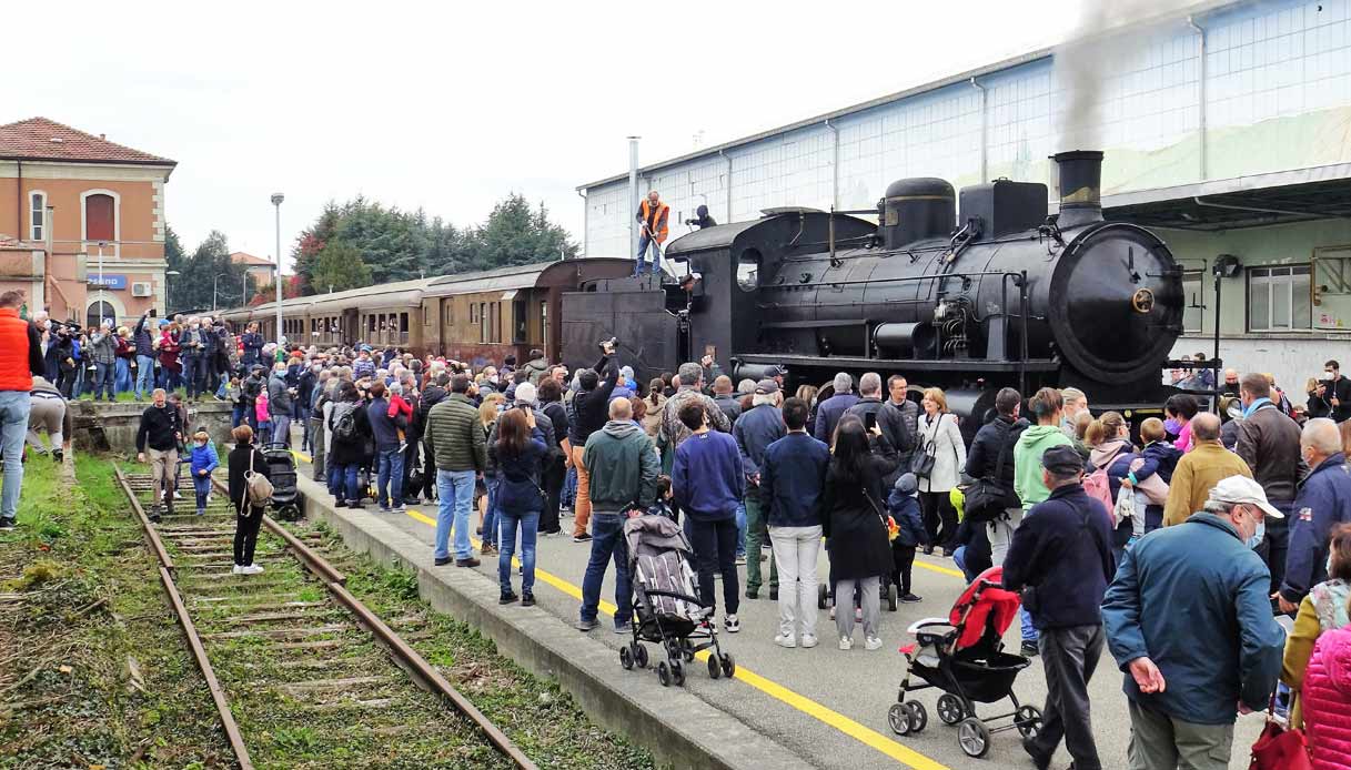 treno-besanino-stazione-besana-brianza