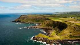 La strada più bella del mondo è in Irlanda. Scopri la Causeway Coastal Route
