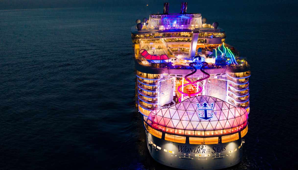 wonder-of-the-seas-notte