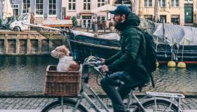 Sposarsi e mangiare in bicicletta: succede in Danimarca