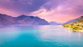 Anche un tramonto sul lago può essere magico: questi luoghi lo confermano