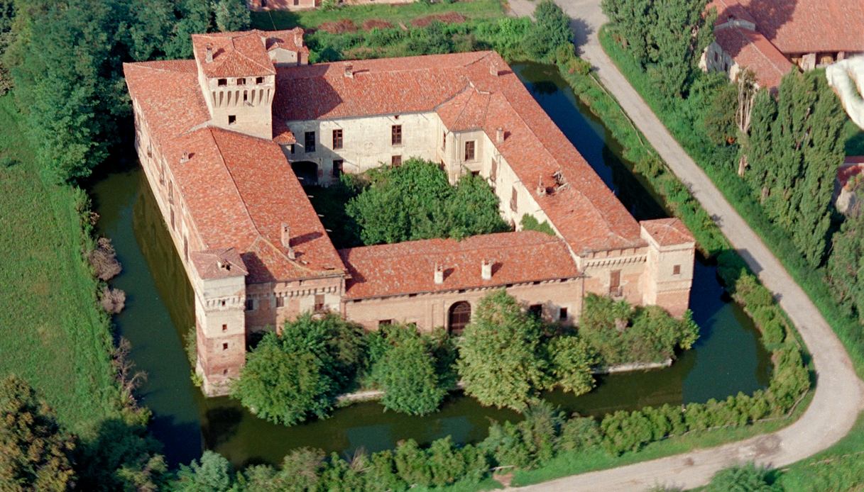 Padernello, il borgo immerso nella natura e nella storia