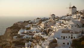 Santorini: chi l’ha detto che è solo per chi viaggia in coppia?
