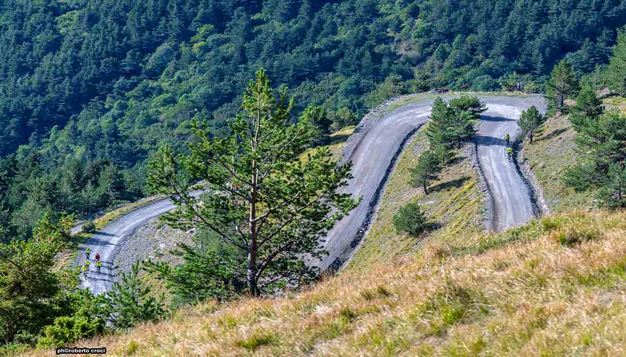 Lungo la Ciclovia del Duca, un itinerario unico