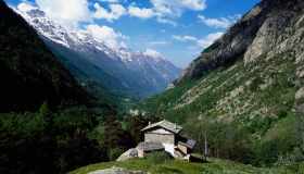 Valle Orco, tra antiche leggende e itinerari mozzafiato