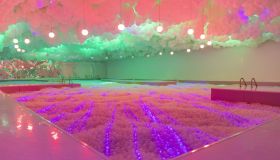 Centinaia di palloncini stanno per invadere questa città italiana