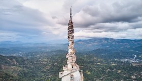 Nello Sri Lanka puoi sfiorare il cielo con un dito