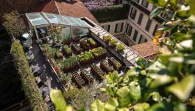 Sul tetto di questo hotel c’è un orto. La vista è mozzafiato