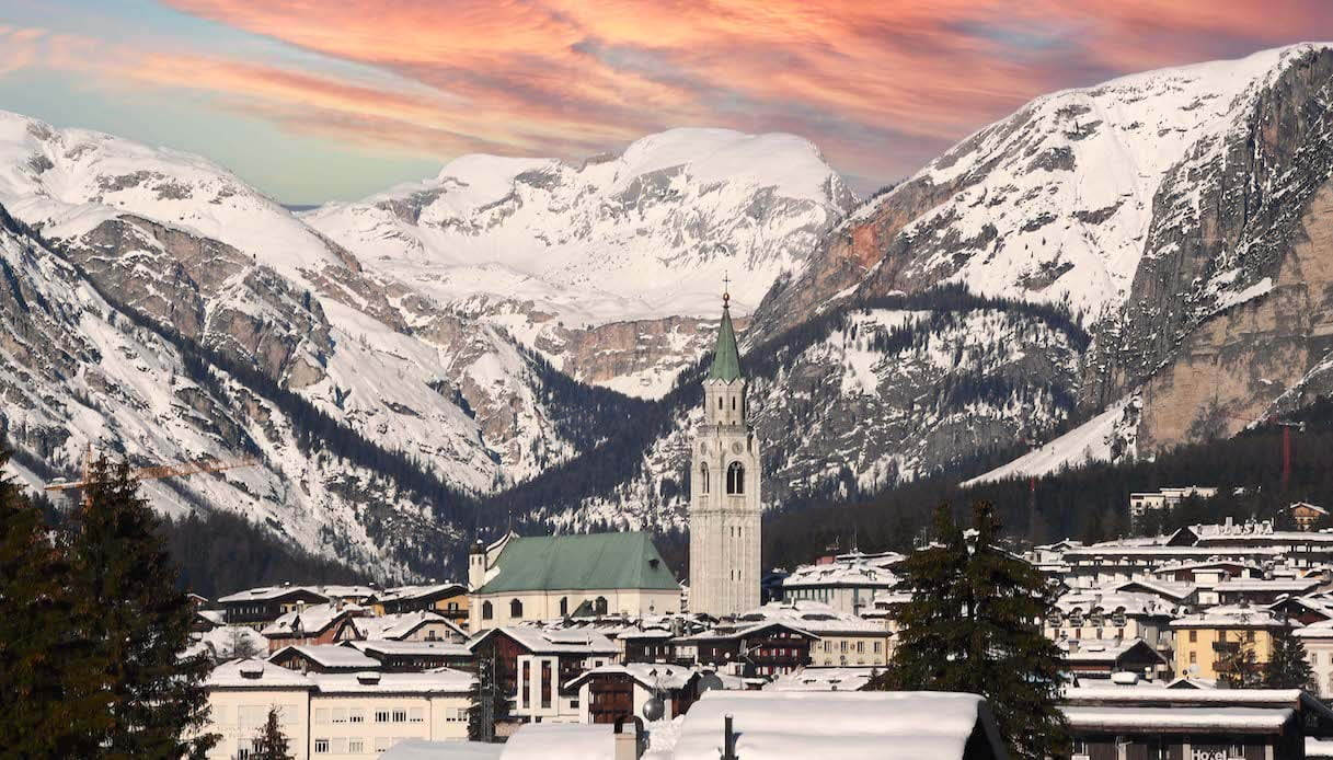 Cortina, la bellezza circondata dalle Dolomiti