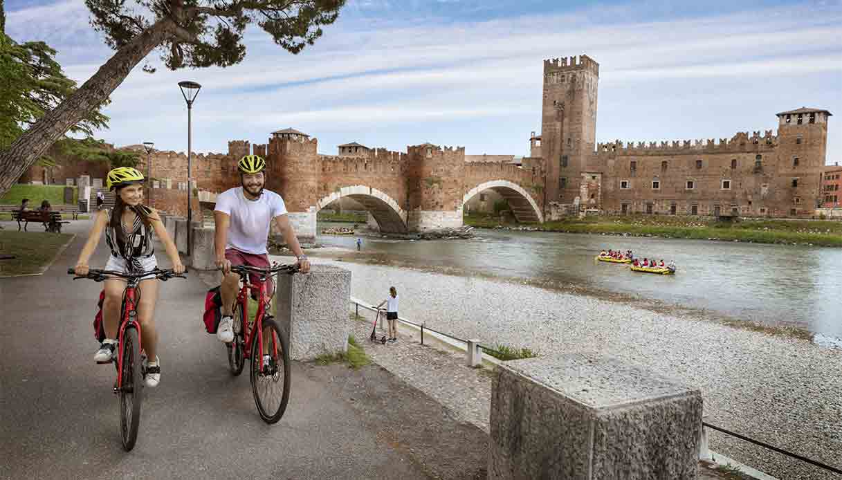 In bicicletta lungo la strada di Giulietta e Romeo