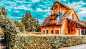 Il villaggio magico e rurale all’ombra della Reggia di Versailles