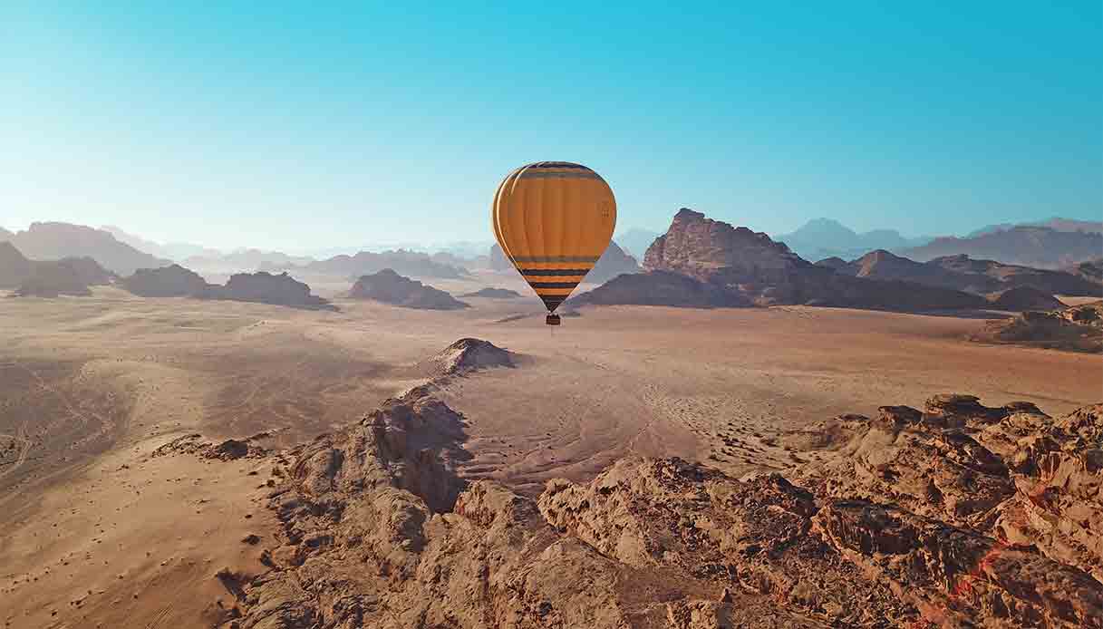 wadi-rum-giordania-mongolfiera