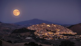 La forma di questo borgo ricorda una tartaruga: è in Italia ed è bellissimo