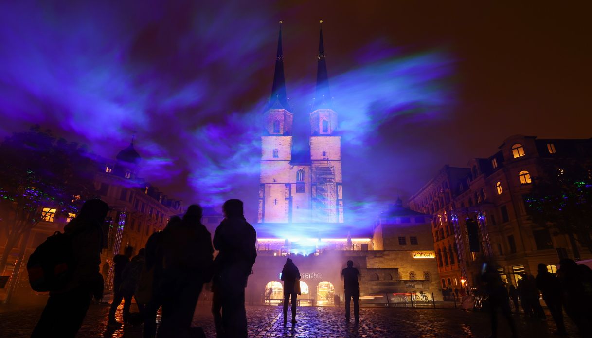 Halle, Borealis on tour