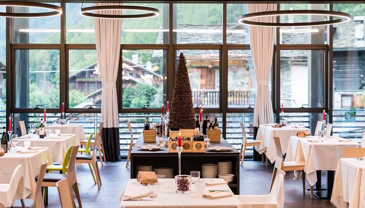 Decorazioni di Natale al Mirtillo Rosso Family Hotel
