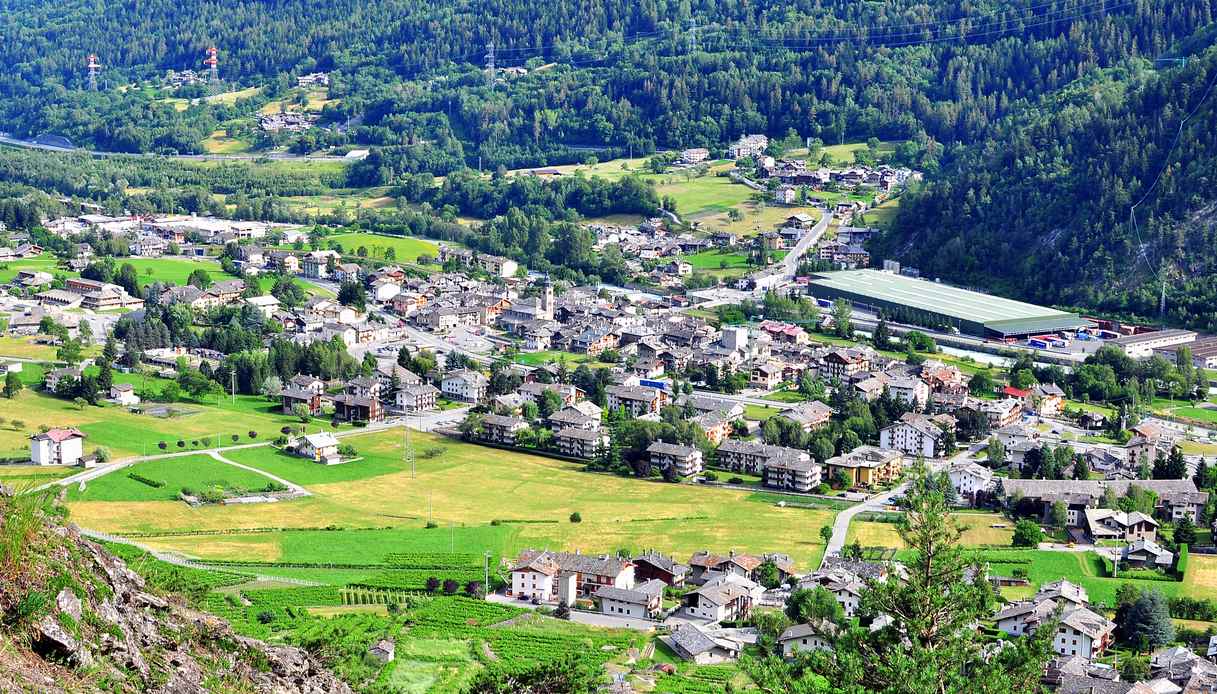 Il borgo italiano in cui si produce “il vino più alto d’Europa”