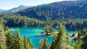 Cauma, il lago che sorge nel cuore di una foresta