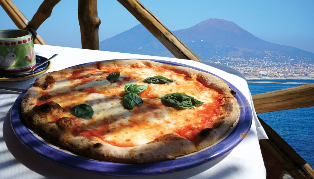 Viaggi di gusto in Italia: la classifica delle città dove il cibo locale è il migliore