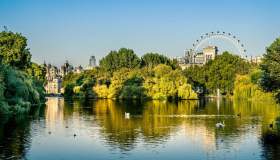 Questo parco reale è uno zoo a cielo aperto: è bellissimo