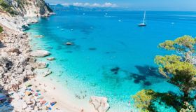 Il trekking che conduce nella monumentale Cala Goloritzé