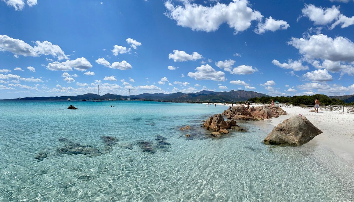 spiaggia La Cinta vicino a San Teodoro