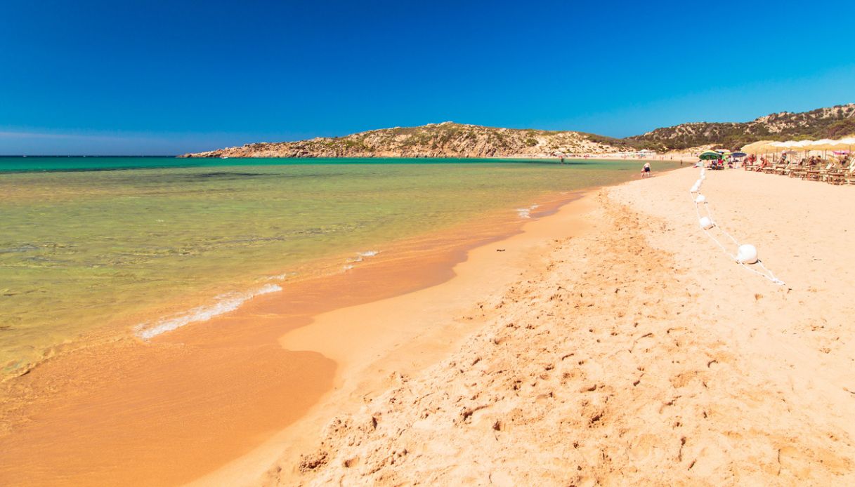 spiaggia di Chia su Giudeu