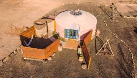 Dormire in una yurta: un sogno Made in Italy a Fuerteventura