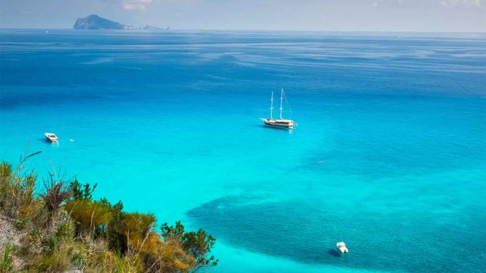 Vip pazzi per le Isole Eolie: è questa la meta top dell’estate
