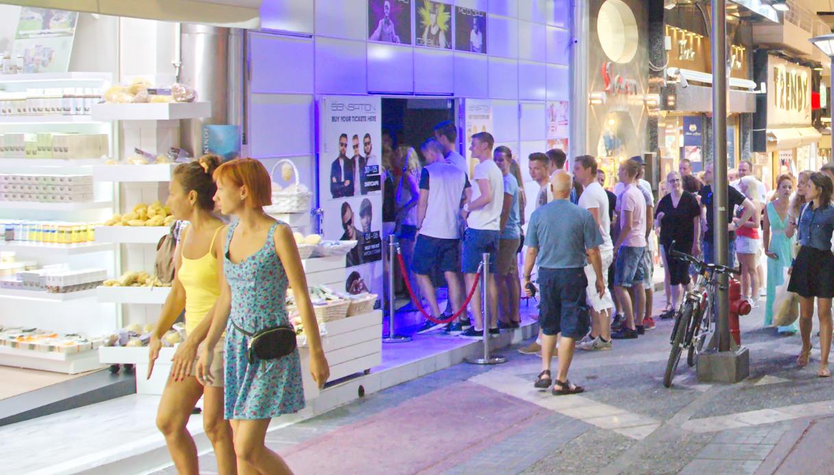 Malia, meta per giovani