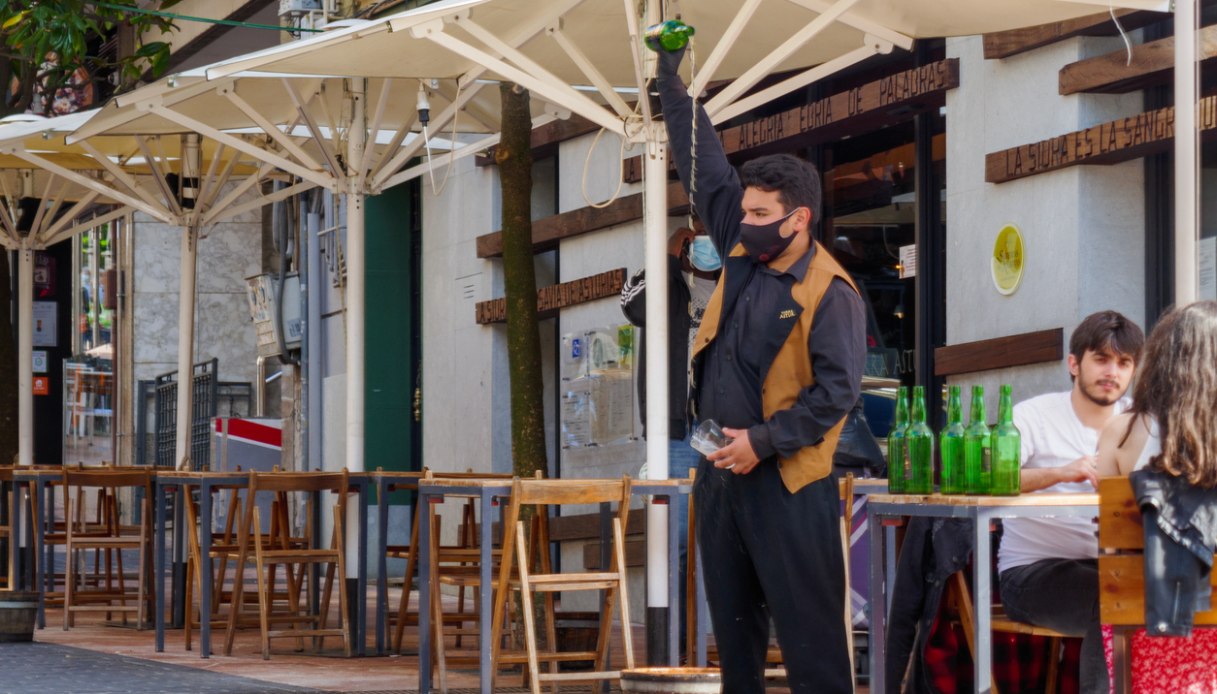 Escanciador di sidro, Spagna